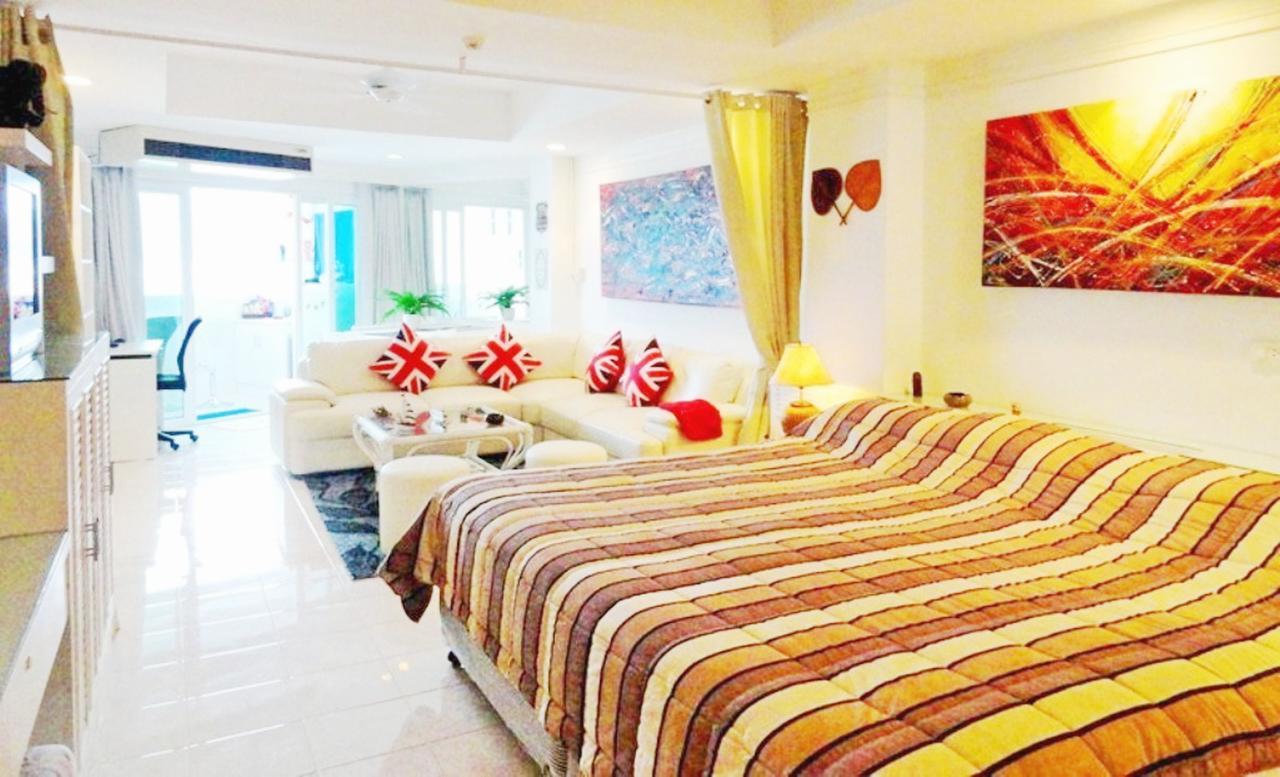 Spacious, High Floor, Fully Furnished, Ocean Views And Close To Everything ! Patong ภายนอก รูปภาพ